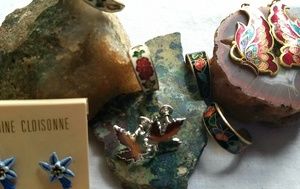 Vintage clousinne earrings